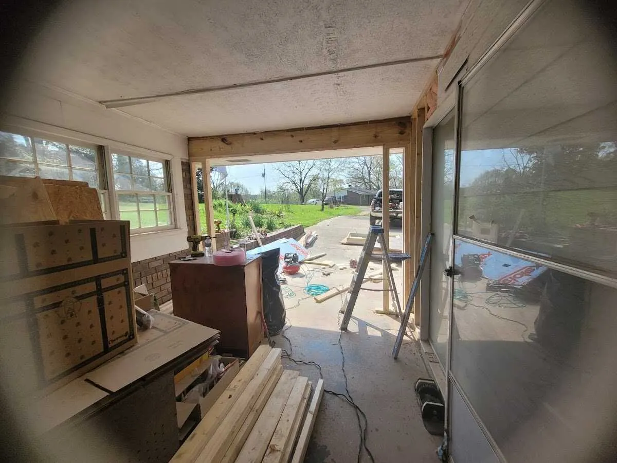 Air movers and dehumidifier for Water Mitigation Services in Homer Glen